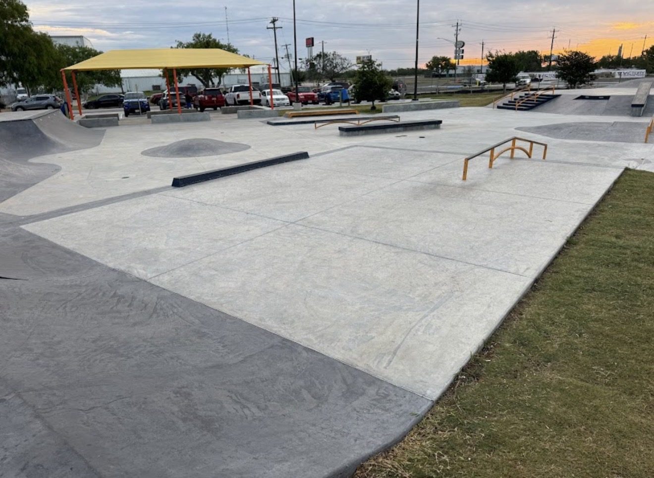 West Guth Park — public skatepark in Corpus Christi, TX
