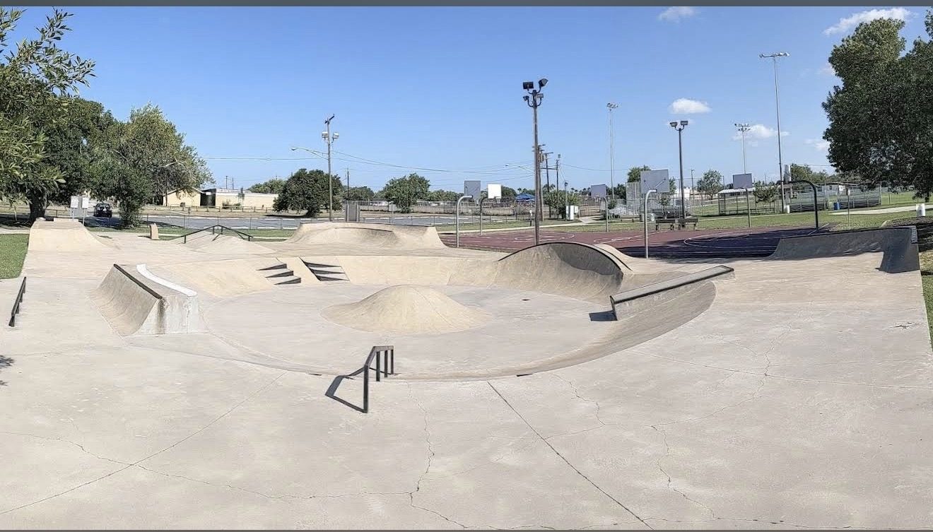 Los Fresnos Skate Park photo 2